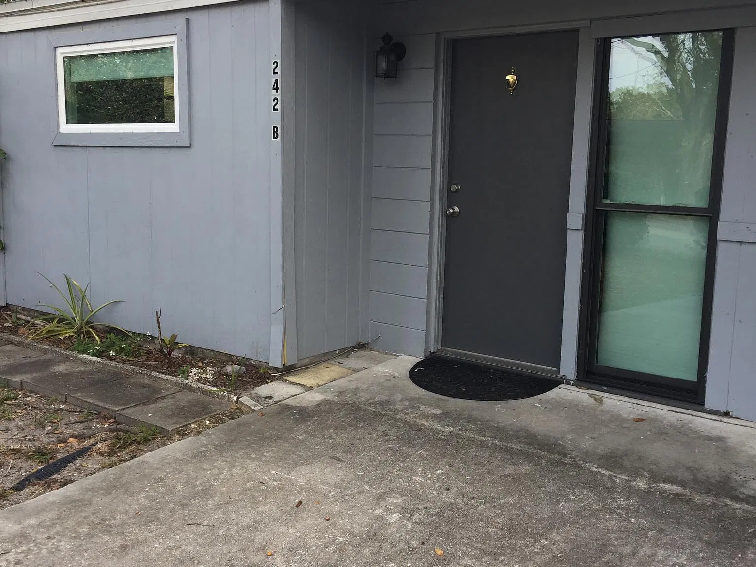 Suntan Ave, Sarasota — Photo 2