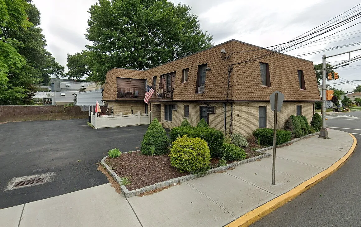 Building Photo - 95 4th St #1