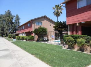 234 N Eaton Ave #2, Dinuba, CA 93618