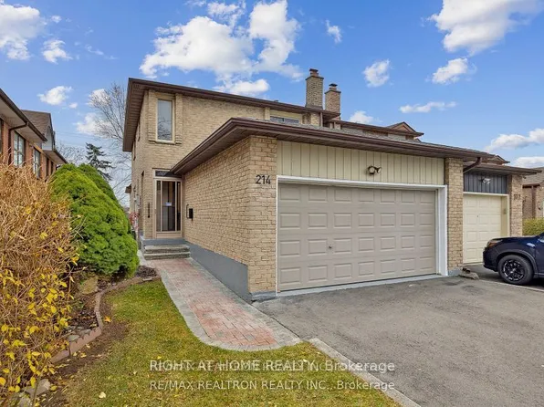 214 W Borrows St, Vaughan, ON L4J 2W8