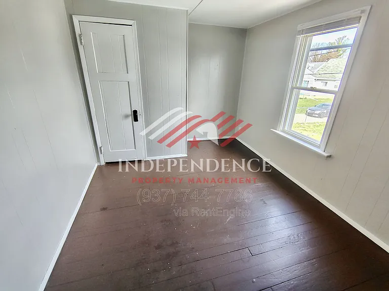 515 Mertland Ave — Photo 11