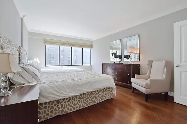 Rented by Douglas Elliman | media 4