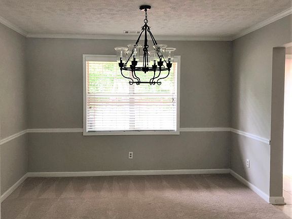 4th image of 3850 Forsythia Way