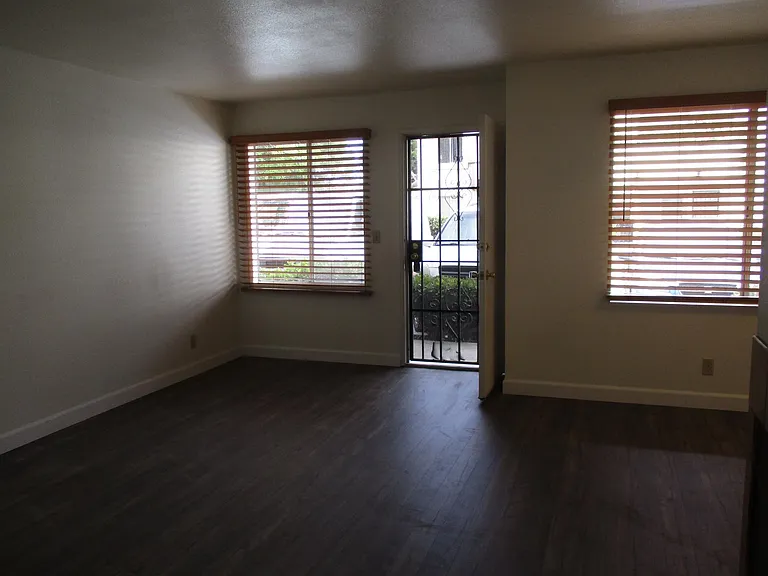 368 Vance St #2C — Photo 5