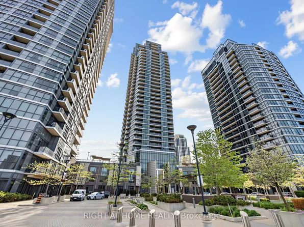 5 Valhalla Inn Rd #2502, Toronto, ON M9B 0B1