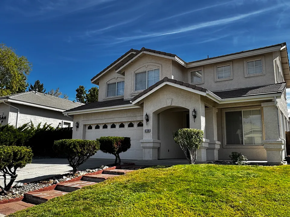 6730 Diamond Glen Dr