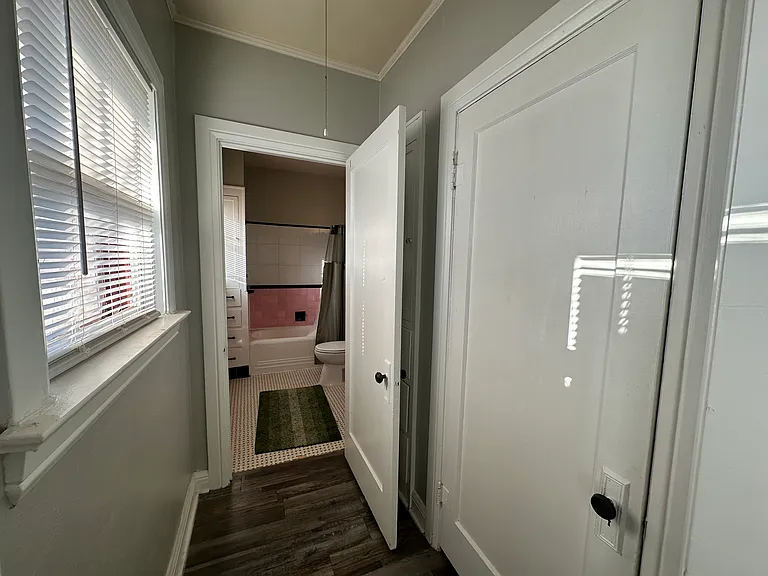 216 W Oak Ave #4 — Photo 18