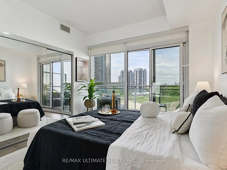 33 Shore Breeze Dr #1003 — Photo 12