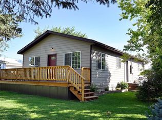 121 S North St, Livingston, MT 59047