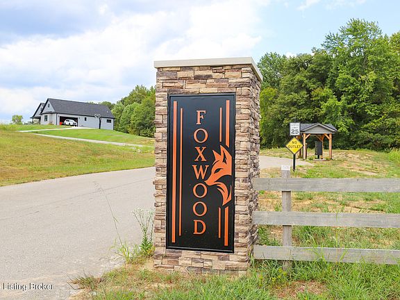2nd image of 6 Foxwood Ct