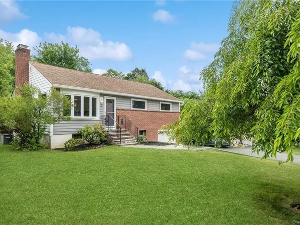 7 Hillside Terrace, Monroe, NY 10950