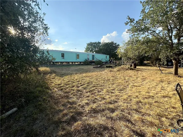 95 Oak Cv, Lockhart, TX 78644