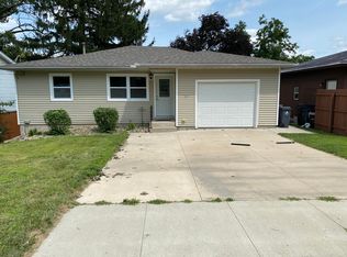 1659 13th St NW, Cedar Rapids, IA 52405