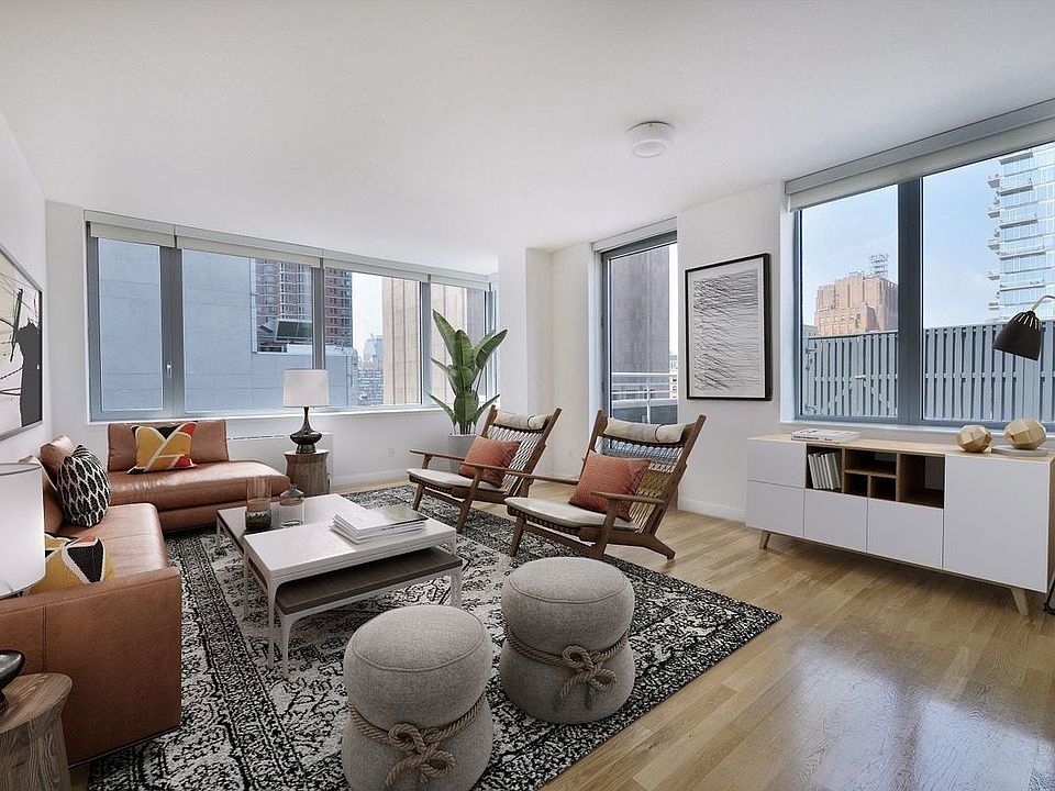 1st image of 88 Leonard St APT 623