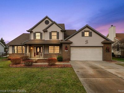 686 W Caledonia St, Howell, MI, 48843