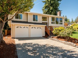 17005 NE 34th Pl, Bellevue, WA 98008