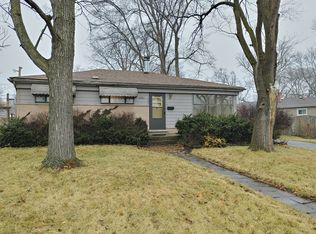 644 W Vermont St, Villa Park, IL 60181