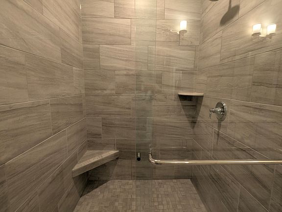 4th image of 751 N 6th St Unit 301