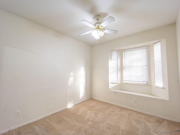 5th image of 7658 N Santa Fe Ave
