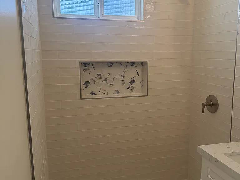1082 N Loma Ave — Photo 12