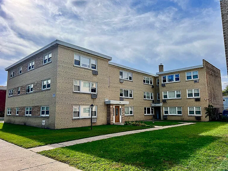 1 bed, 700 sqft, $1,575 — Photo 1