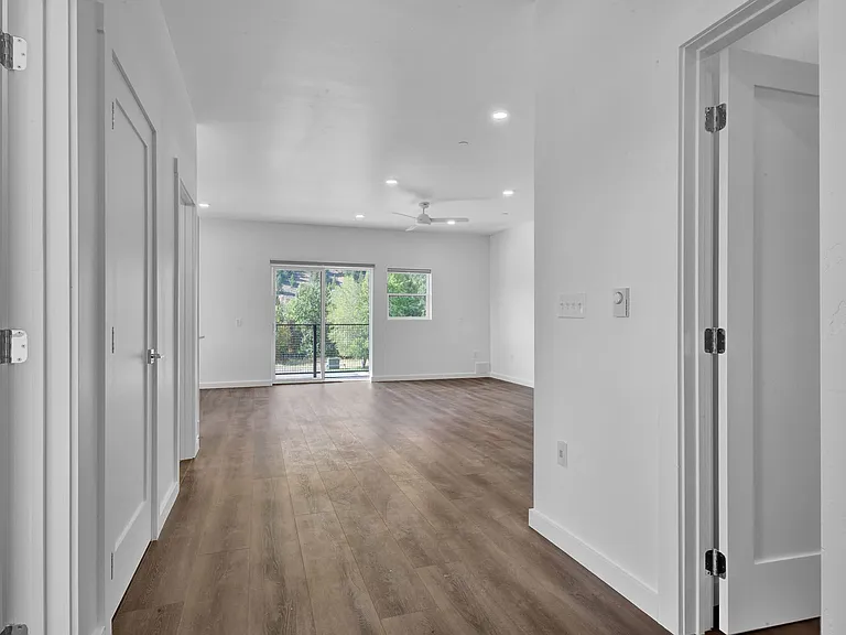 Saddle Lofts Apartments — Photo 26