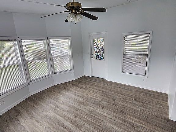 3rd image of 15813 Shellcrest Dr #228