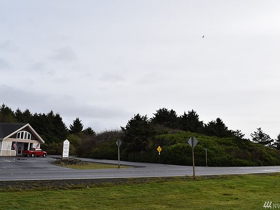 4th image of 834 836 Ocean Shores Blvd