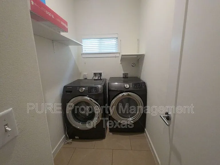 6800 Menchaca Rd #4 — Photo 19