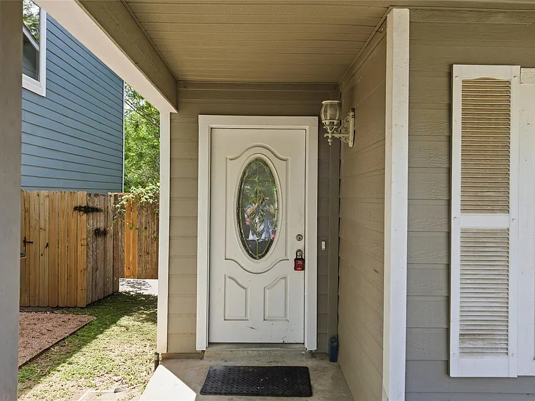 10316 Garbacz Dr — Photo 27