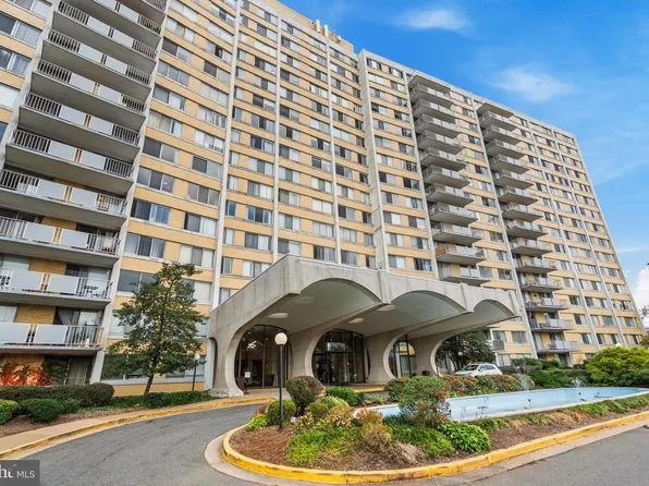 301 N Beauregard St APT 714, Alexandria, VA 22312