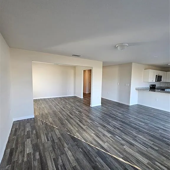 901 NW 15th Pl — Photo 13