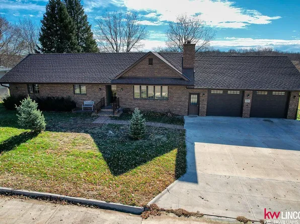 707 8th St, Milford, NE 68405