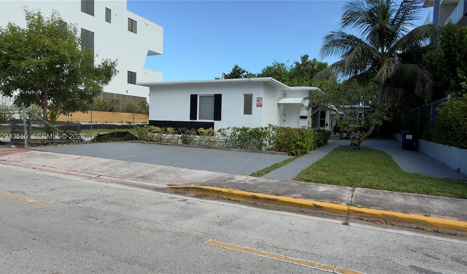 Biscayne Bch Sub — Photo 3