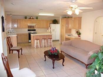 3rd image of 5705 La Colonia Dr NW