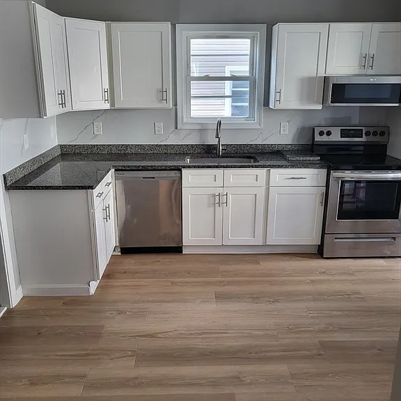 529 Warren St #1 — Photo 13