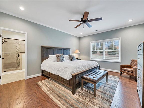 5th image of 341 Bermuda Dr