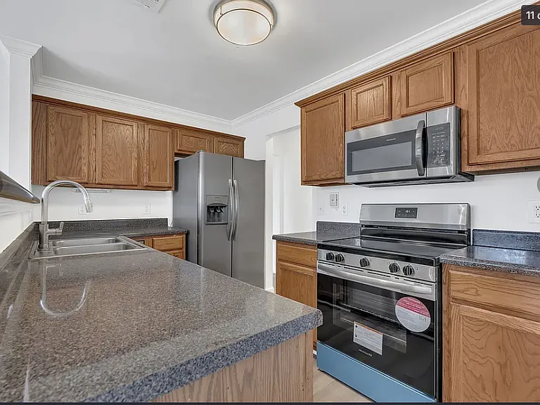 504 Heath Pl — Photo 5