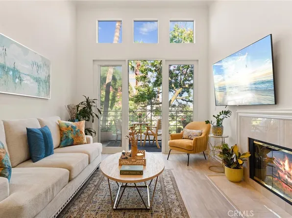 2243 Martin APT 415, Irvine, CA 92612