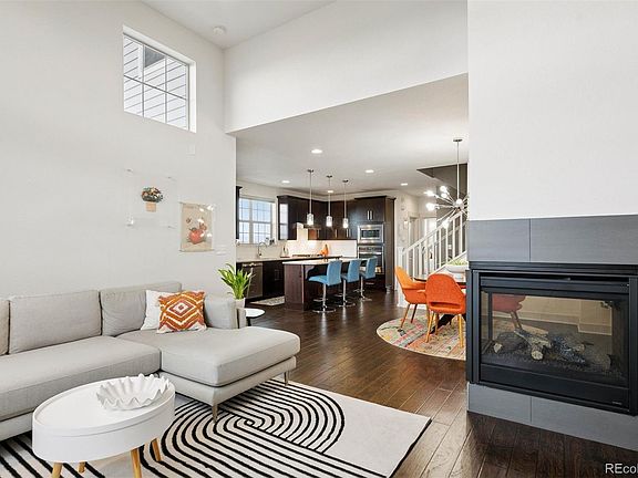 3rd image of 5357 Valentia Street