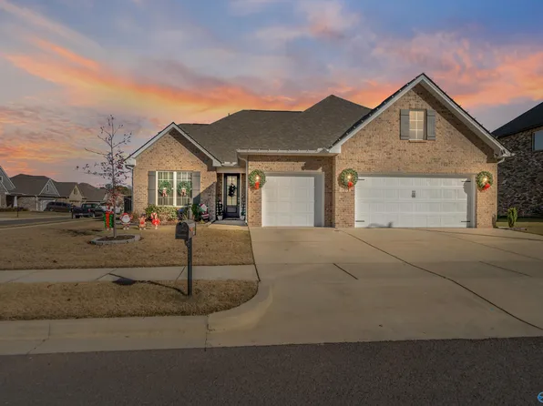 2021 Austin Dr, Cullman, AL 35058