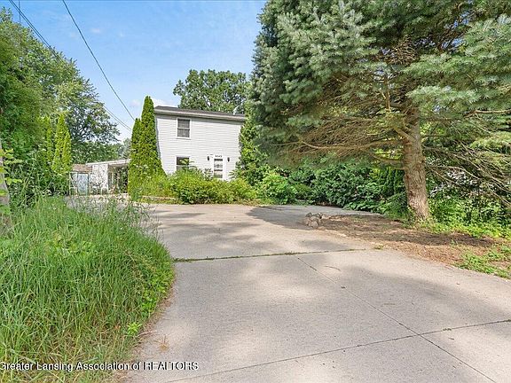 3rd image of 6043 Gibson Ave