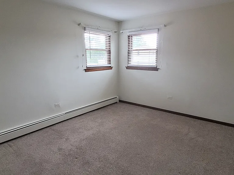 2420 N 77th Ave #2 — Photo 8