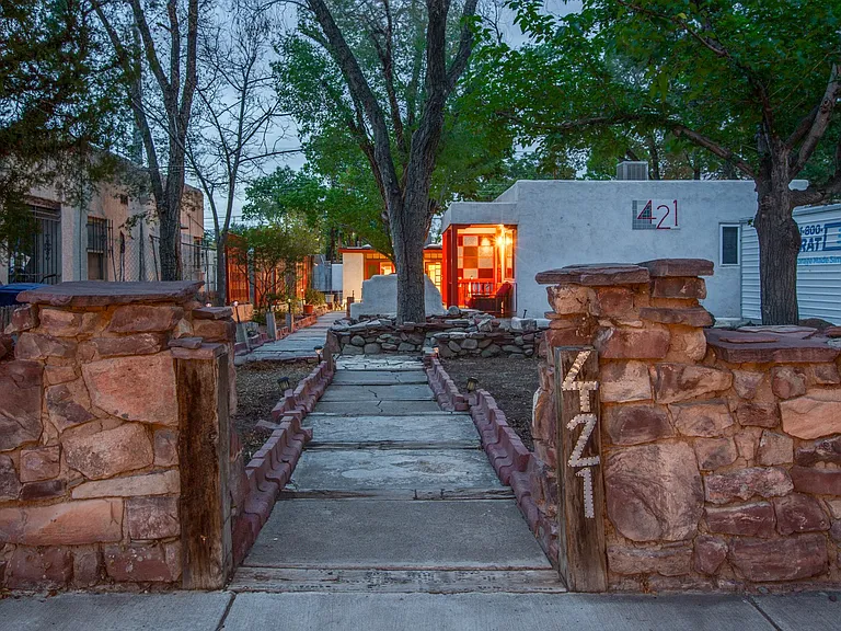 Spectacular 1 Bedroom Casita Near UNM - in Gorgeous, Private Compound — Photo 1