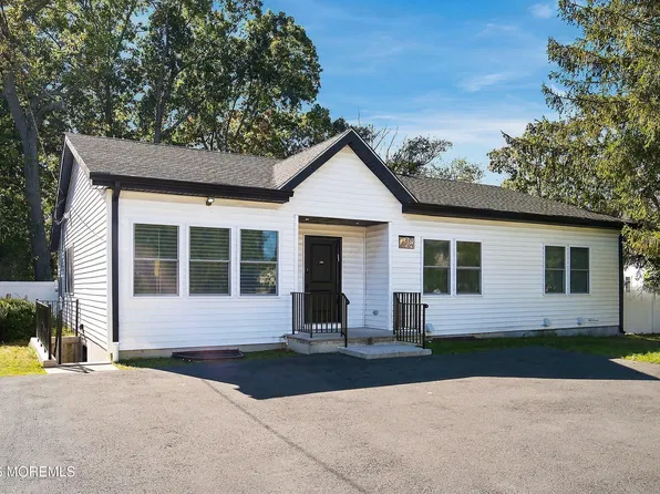 1310 Central Avenue, Lakewood, NJ 08701