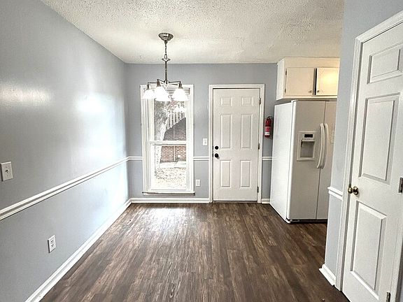 4th image of 4440 Bonnell Dr NW APT B
