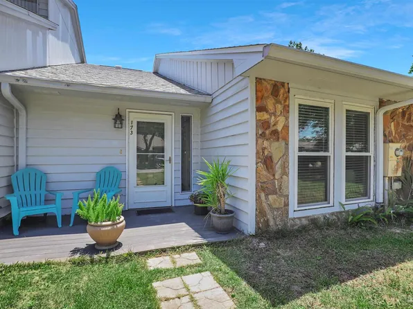 173 Kevin Dr, Gulf Breeze, FL 32561