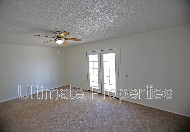 707 N 95th Dr — Photo 9