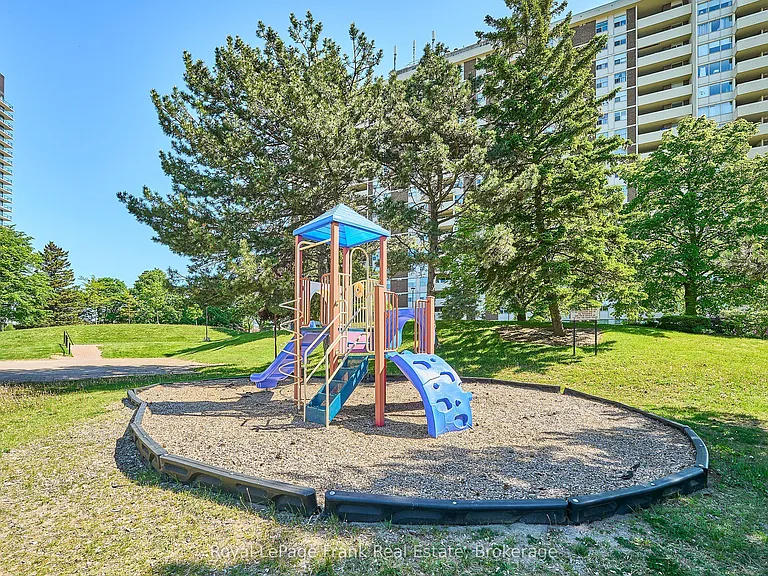 44 Falby Ct #909 — Photo 36