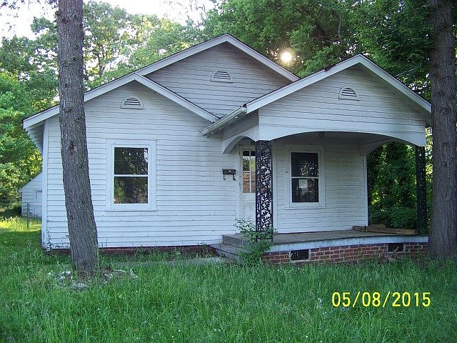 1st image of 3419 Oswald St